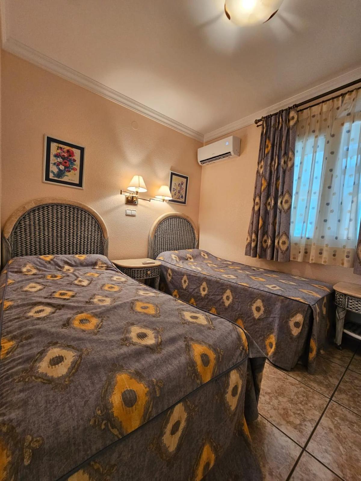 Villa Comas Dénia Buitenkant foto